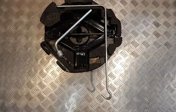Subaru Outback Lift Jack 97035AG01 40687