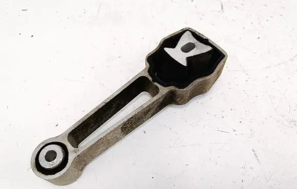 Volvo XC60 Engine mount bracket 30680474