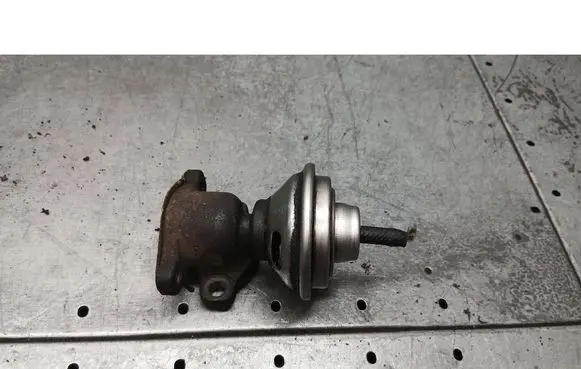 Audi A4 S4 B5 8D EGR valve 028131501E
