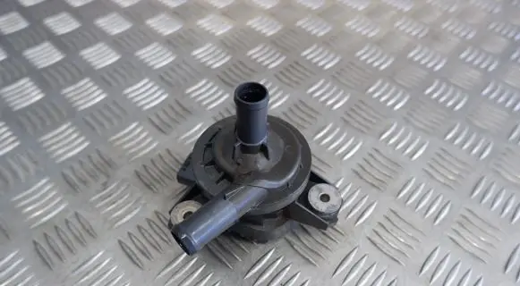 Toyota Auris E180 Electric auxiliary coolant/water pump G904052010