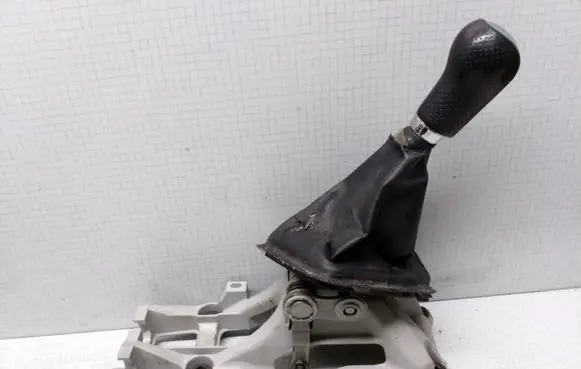 Toyota Avensis T220 Gear shifter/selector