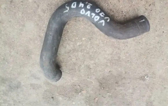Volvo V70 Intercooler hose/pipe