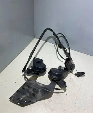 Audi A6 S6 C6 4F Horn signal 4F0951229
