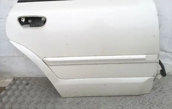 Subaru Outback Rear door