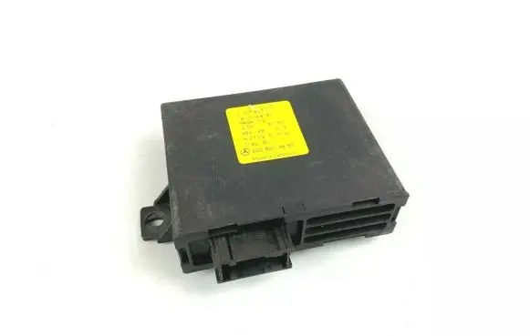 Mercedes-Benz S W220 Light module LCM A2208203685