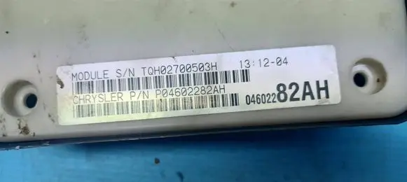 Chrysler 300M Fuse box set P04602282AH 04602202AH 0460220