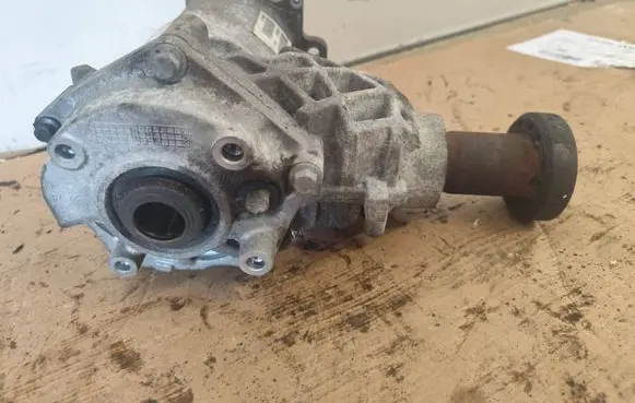 Volvo XC60 Gearbox transfer box case P31325104 T3269423 10330563