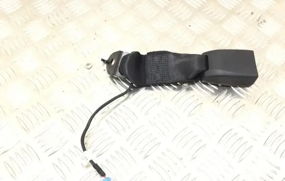 Porsche Macan (95B) Middle seatbelt buckle (rear) 95B857740A