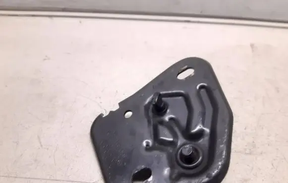 Audi A1 Engine bonnet/hood lock/latch loop/hook 4G0823186 080413