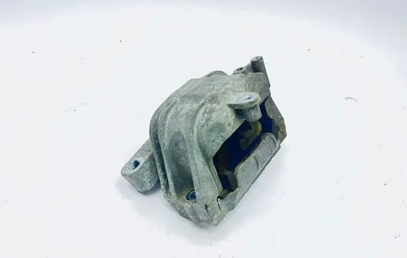 Audi TT TTS Mk2 Engine mount bracket 8J0199262