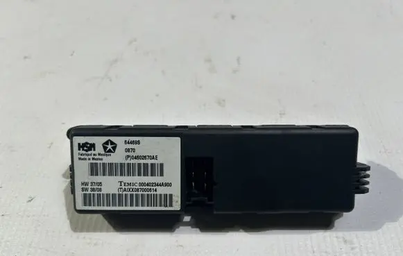 Dodge Challenger Seat heating relay 04602670ae