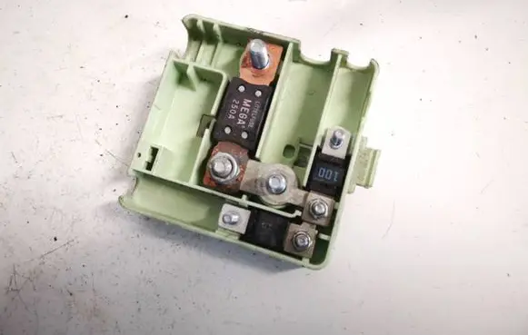 BMW X3 E83 Fuse box set 6928945 18762