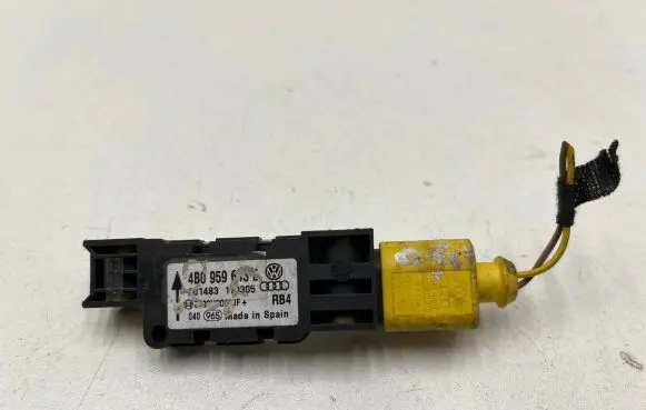 Audi A6 S6 C5 4B Airbag control unit/module 4B0959675E