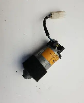 BMW 7 E38 Seat adjustment motor 8352201 67318352201 0130002458