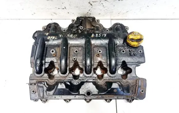 Opel Vivaro Intake manifold 8200239705