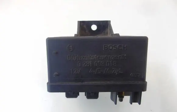 Glow plug pre-heat relay