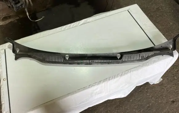 Volkswagen Caddy Wiper trim 2K0819403