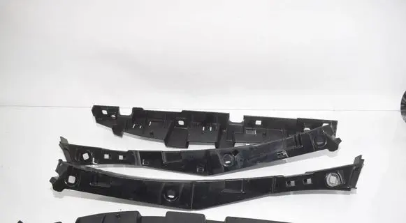 BMW i3 Fender mounting bracket 7299184 7296755 7296756
