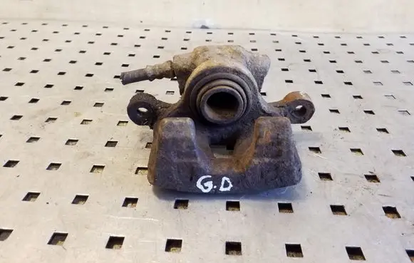 Mitsubishi Outlander Rear brake caliper