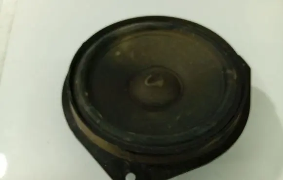 Opel Zafira B Front door speaker 