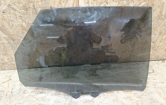 Citroen C4 II Picasso Rear door window glass E000186 43R00056