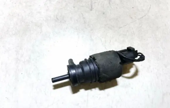 BMW 3 E46 Windscreen/windshield washer pump 8362154