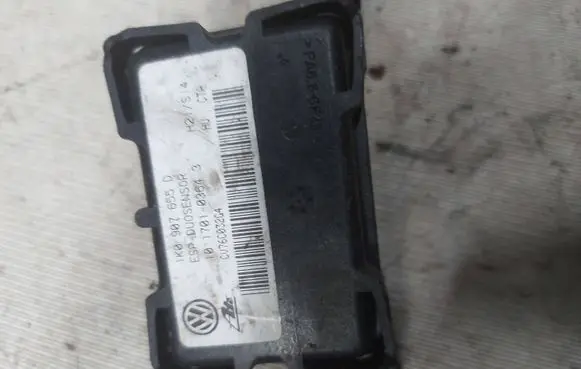 Volkswagen Touran I ESP acceleration yaw rate sensor 1K0907655D CV76C032G4 10170103643