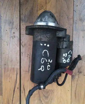 Audi A6 S6 C6 4F Starter motor