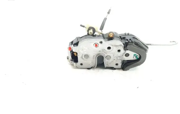 Chevrolet Orlando Front door lock 13578275