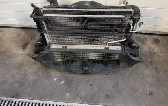 Mercedes-Benz E C207 W207 Radiator set 