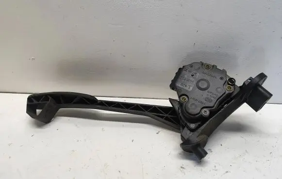 Volvo S80 Accelerator throttle pedal 9496822 E429 00776922
