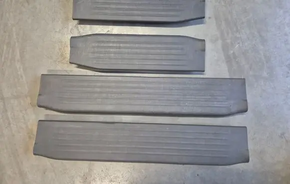 Front sill trim cover