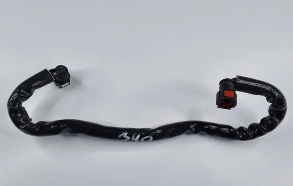 Mercedes-Benz GLS X167 Vacuum line/pipe/hose A0009977408