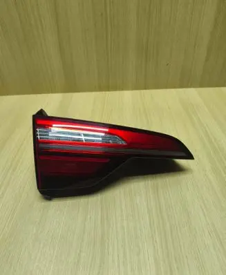 Audi A4 S4 B9 8W Tailgate rear/tail lights 8W9945075AA 81820101