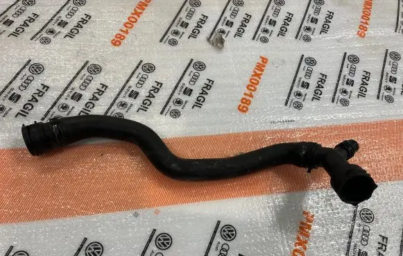 Audi A5 Engine coolant pipe/hose 8W0122101BH 8W0122293A
