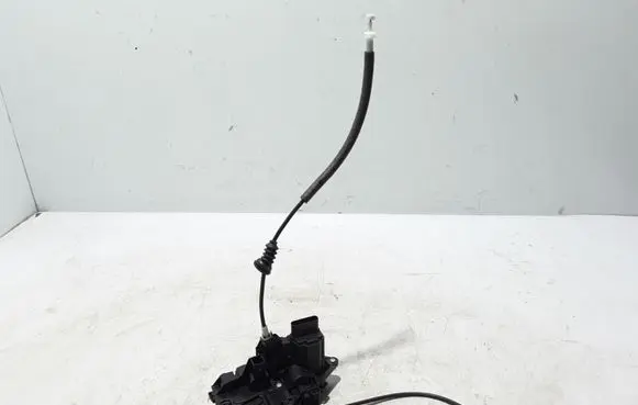 Volvo XC60 Front door lock 31440997