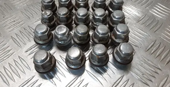 Toyota Verso Nuts/bolts 