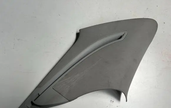 (D)pillar trim (top)