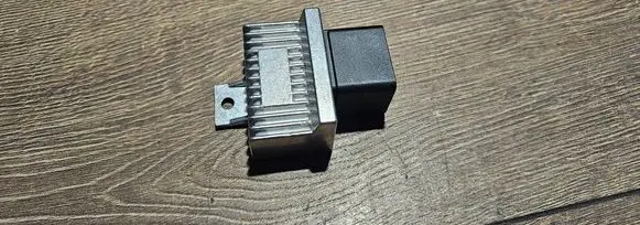 Renault Vel Satis Glow plug pre-heat relay 7700115078