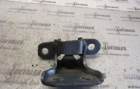 Lexus RX 300 Front door lower hinge 