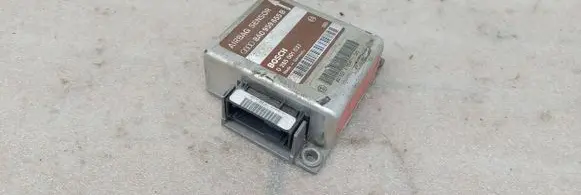 Audi A4 S4 B5 8D Airbag control unit/module 8A0959655B 95T05230541 0285001037