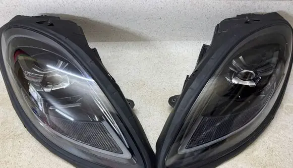 Porsche Macan (95B) Headlights/headlamps set 95B941016K 95B941015K
