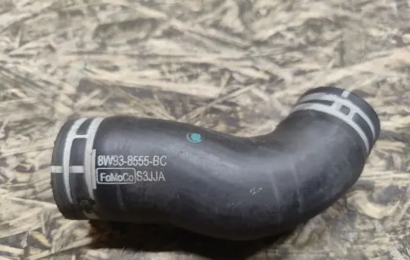 Jaguar XJL Engine coolant pipe/hose 8W938555BC