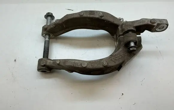 Volvo S60 Lower shock absorber bracket 31476122