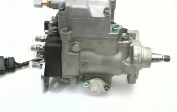 Volkswagen Golf III Fuel injection high pressure pump 0460404985