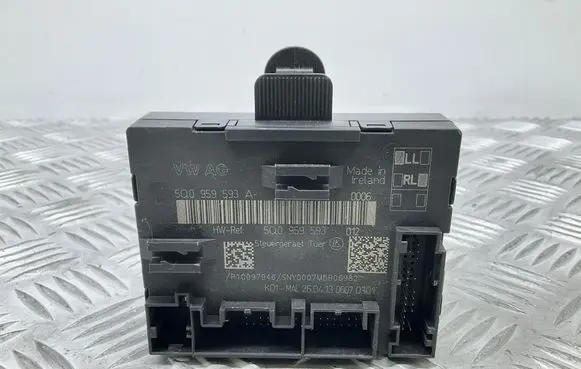 Volkswagen Golf VII Door control unit/module 5Q0959593A