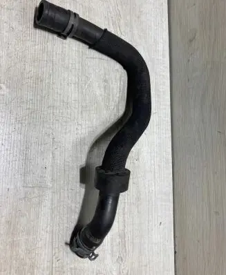 Skoda Superb B8 (3V) Engine coolant pipe/hose 3q0122073m
