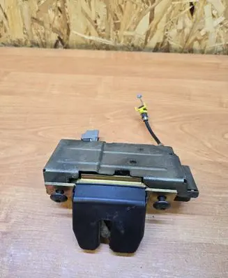 Volvo XC90 Tailgate/trunk/boot lock/catch/latch 0649246 13404XX