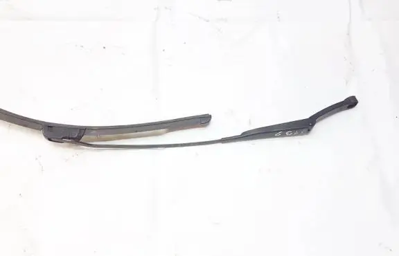 Audi A4 S4 B5 8D Front wiper blade arm 8d1955408