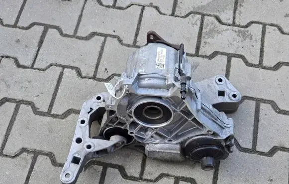 BMW X3 G01 Gearbox transfer box case 9470187